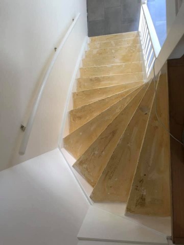 Traprenovatie beton grijs 1