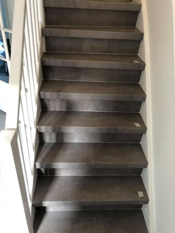 Traprenovatie beton grijs 2
